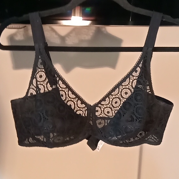 Chantelle Other - Chantelle Black Lace Underwire Bra